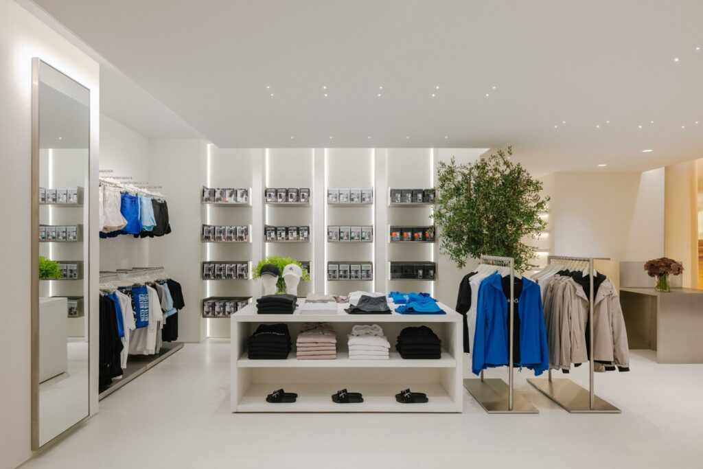 Calvin Klein Franchise Opportunities