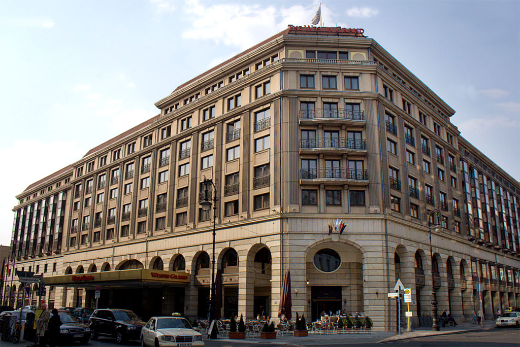 Exterior of the Westin Grand Berlin on Friedrichstraße, photographed in 2006