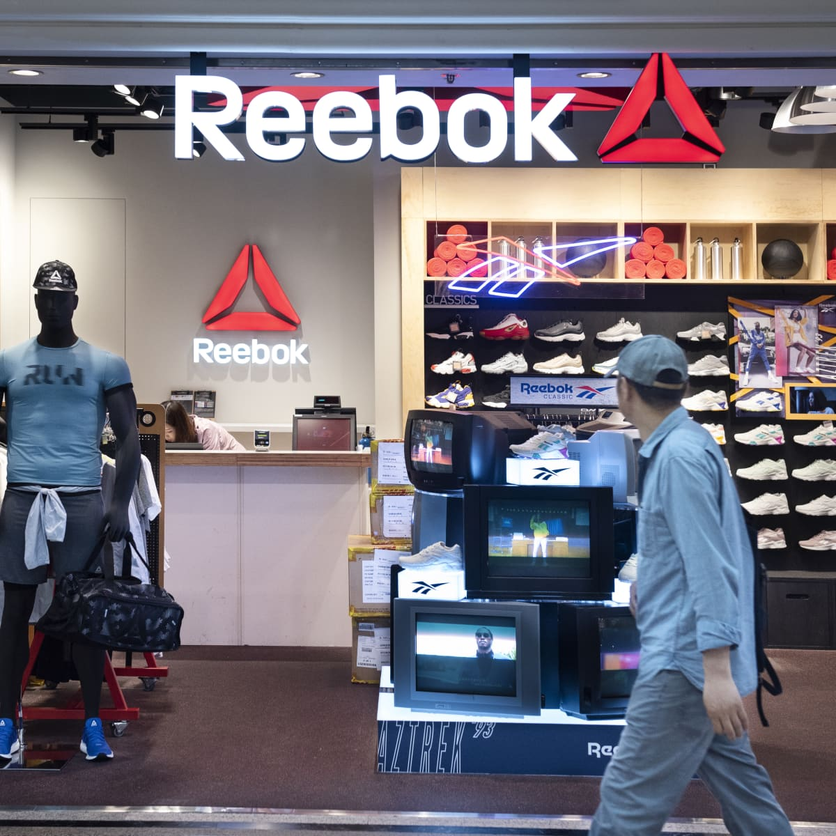Reebok–Dilly Sports Brazil Footwear Licensing Deal